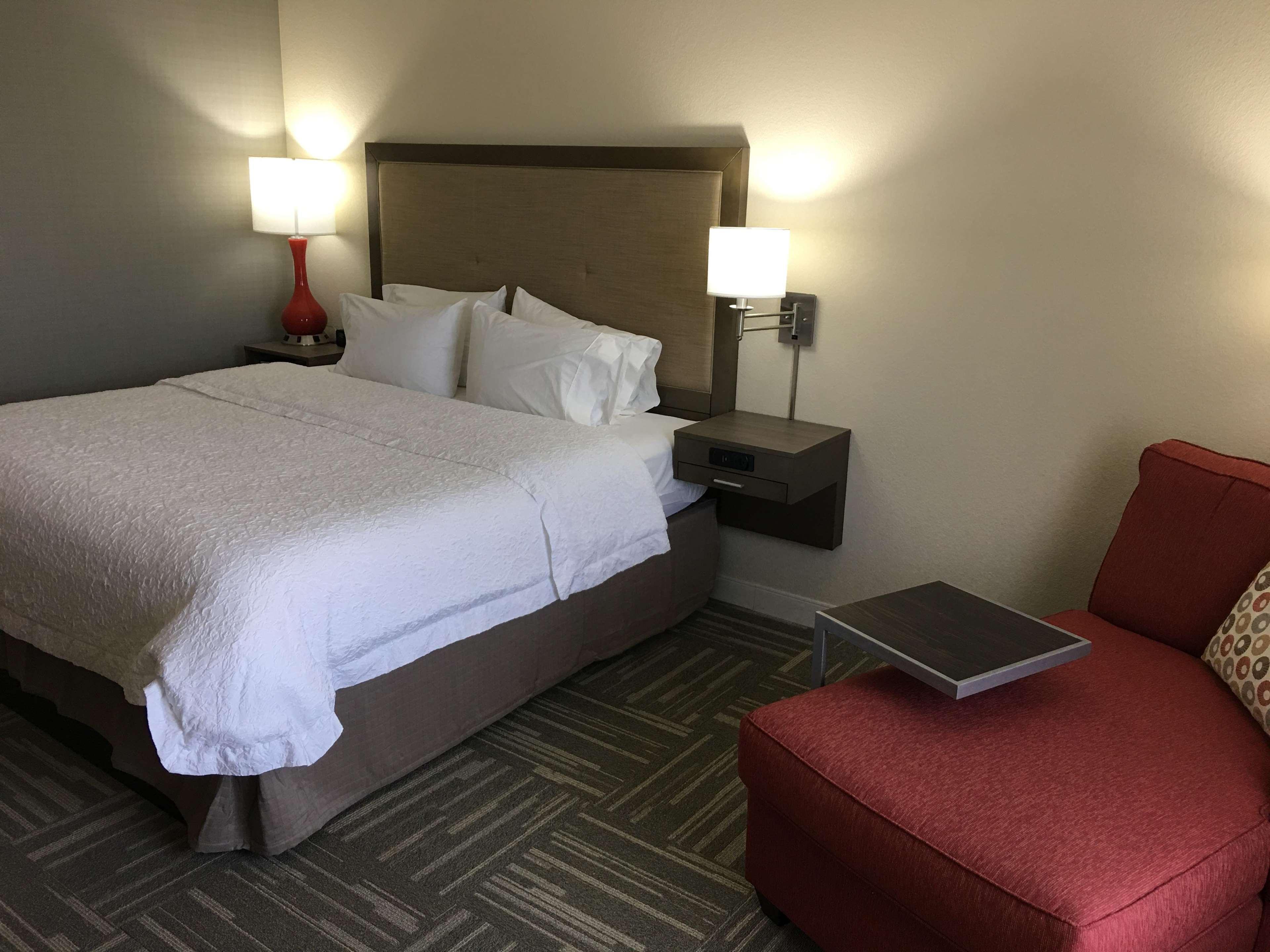 Hampton Inn Mcpherson Zewnętrze zdjęcie