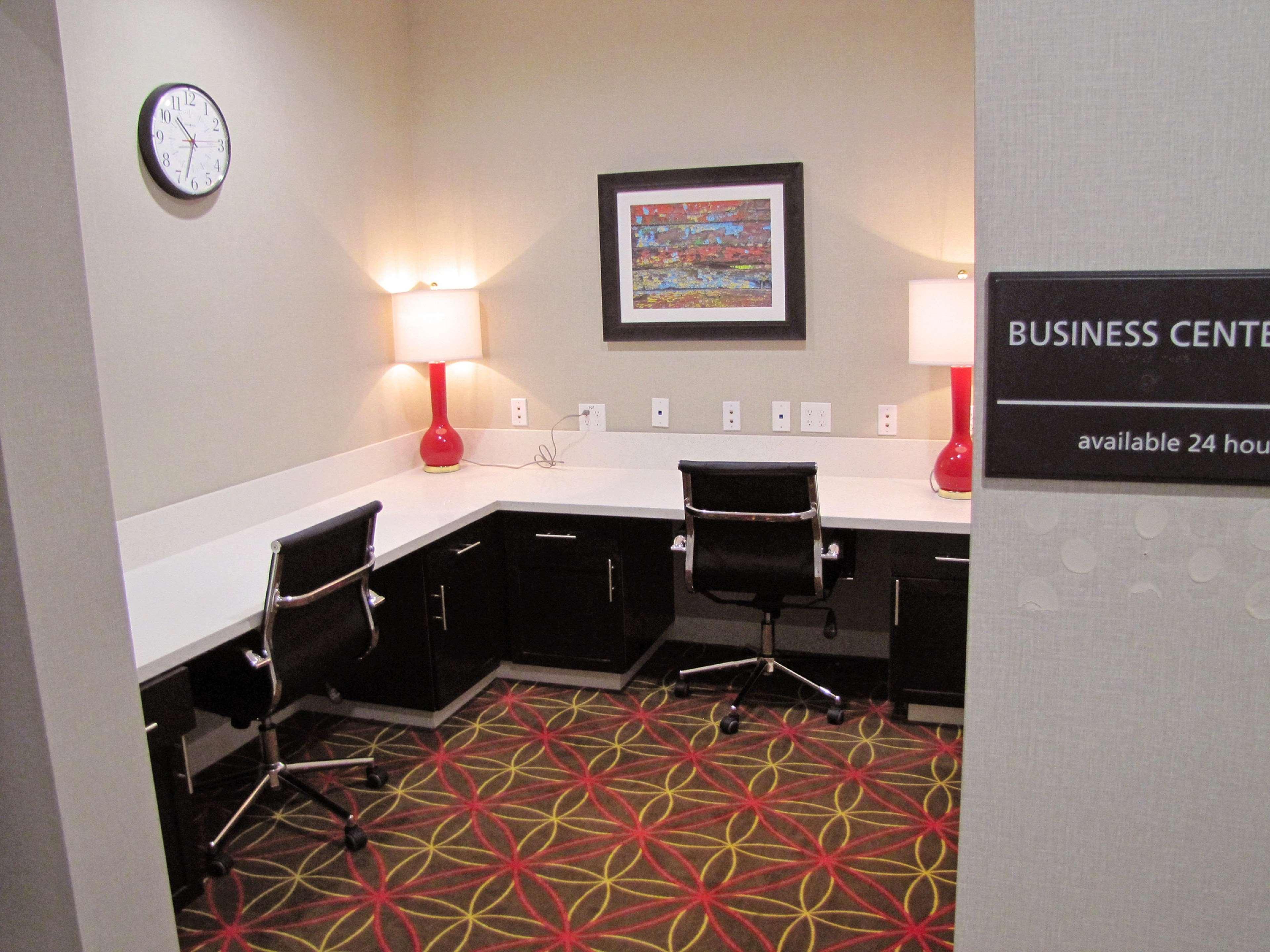 Hampton Inn Mcpherson Zewnętrze zdjęcie