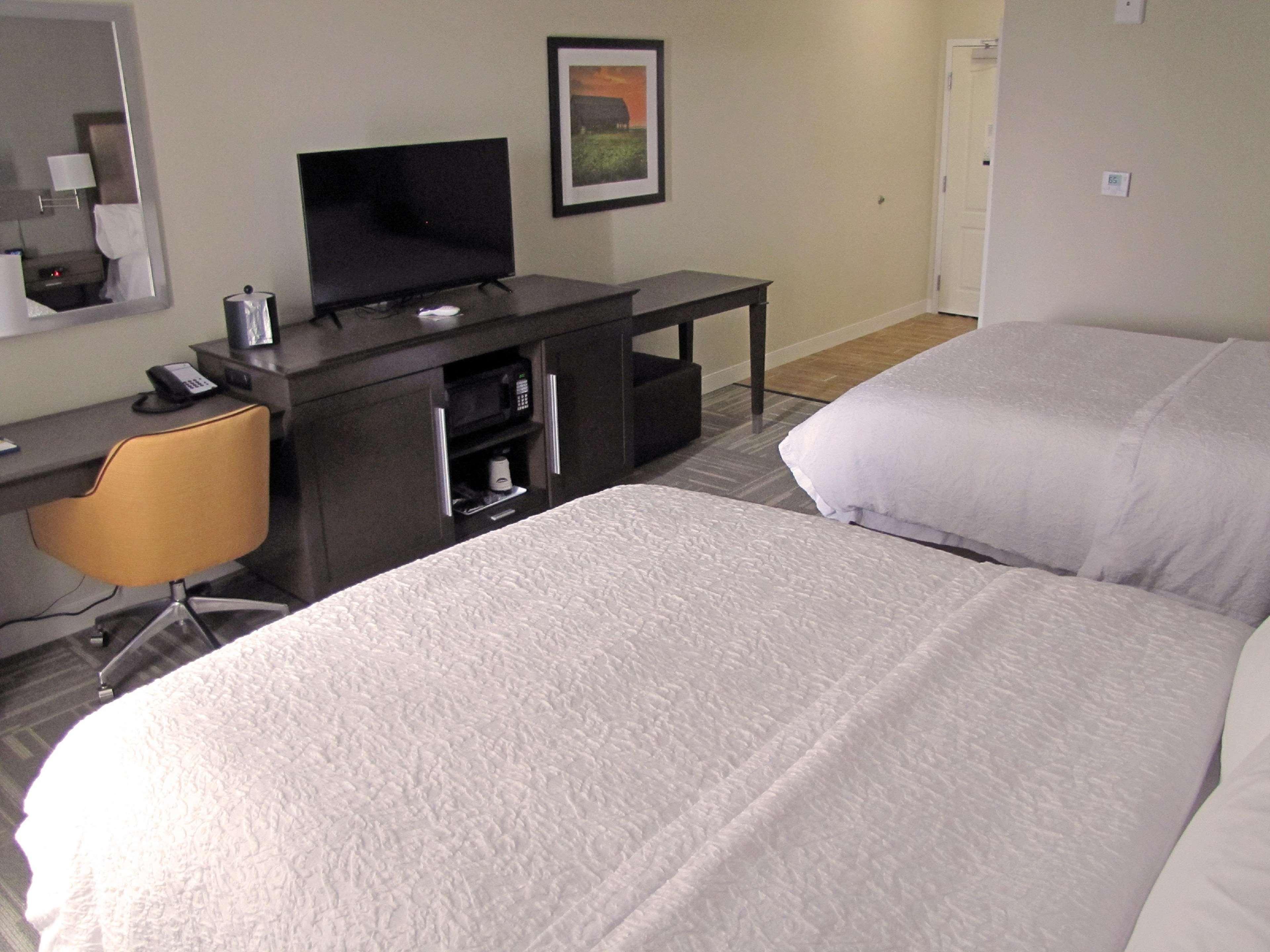 Hampton Inn Mcpherson Zewnętrze zdjęcie