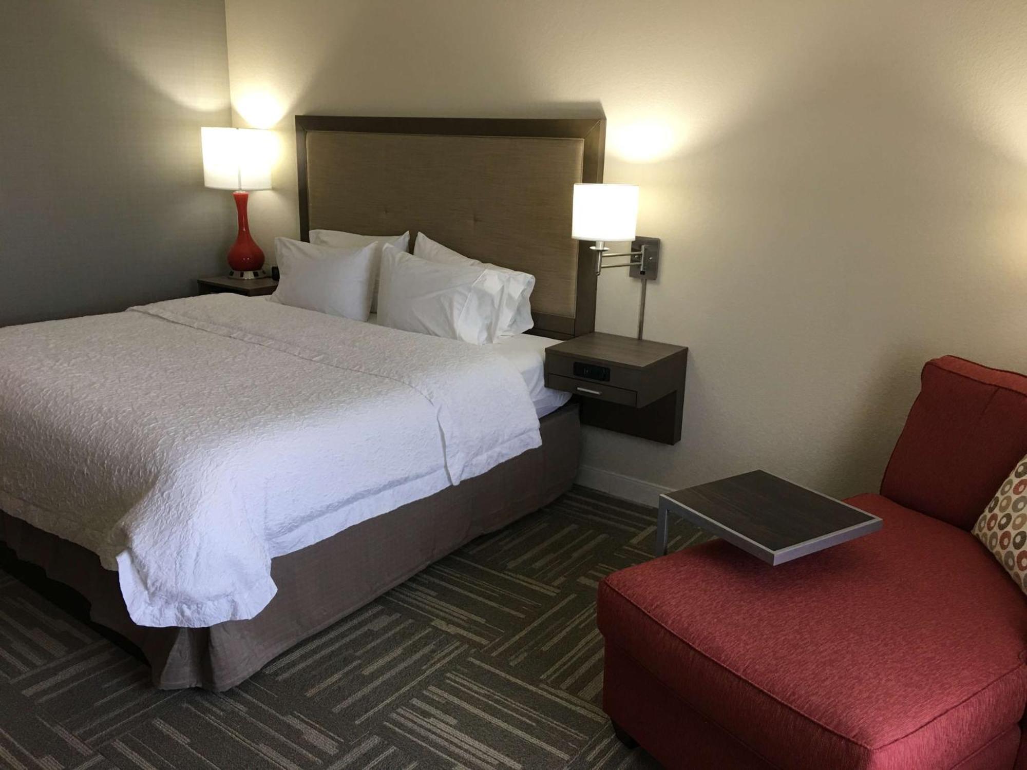 Hampton Inn Mcpherson Zewnętrze zdjęcie
